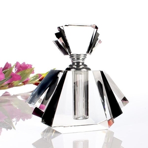 Fan Style Engraved Perfume Bottle