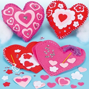 10 Heart Cushion Sewing Kits